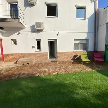Garden Apartman House ペーチ